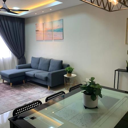 Dnaura Homestay Batu Buruk Terengganu Kuala Terengganu Extérieur photo