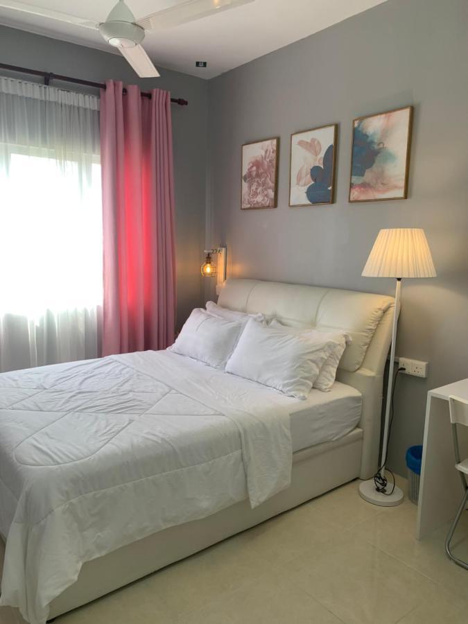 Dnaura Homestay Batu Buruk Terengganu Kuala Terengganu Extérieur photo