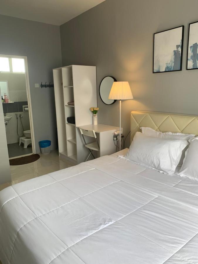 Dnaura Homestay Batu Buruk Terengganu Kuala Terengganu Extérieur photo